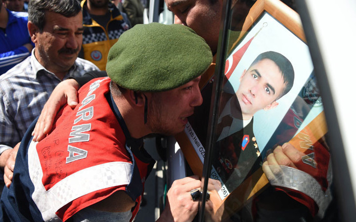 Nusaybin şehidinin cenaze töreninde gözyaşları sel oldu!