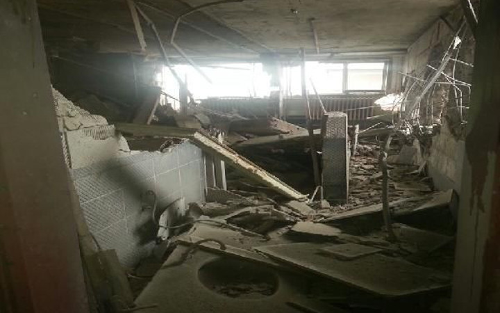 PKK'lılar bunu da yaptı! Ev ve okulları ateşe verip...