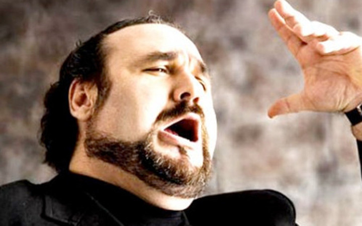 10 ayda 60 kilo! Ünlü sanatçının değişimine bakın