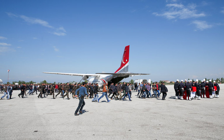 Van şehitleri tekbir ve gözyaşlarıyla uğurlandı!