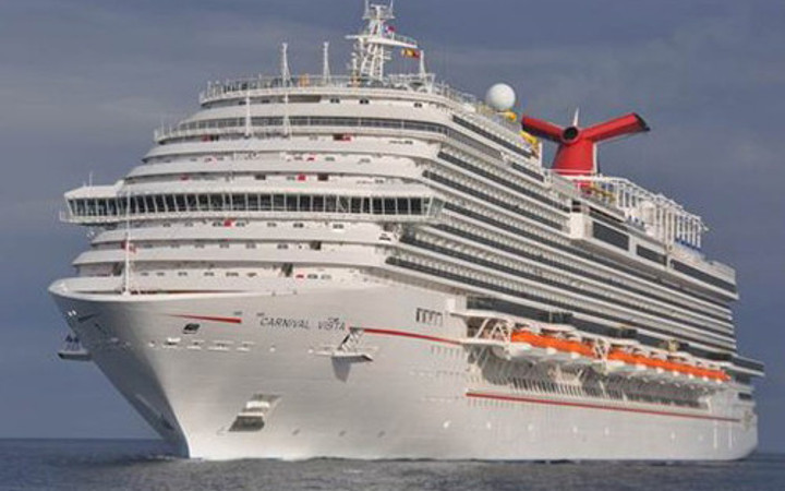 4 bin yolculu dev gemi Kuşadası'na geldi