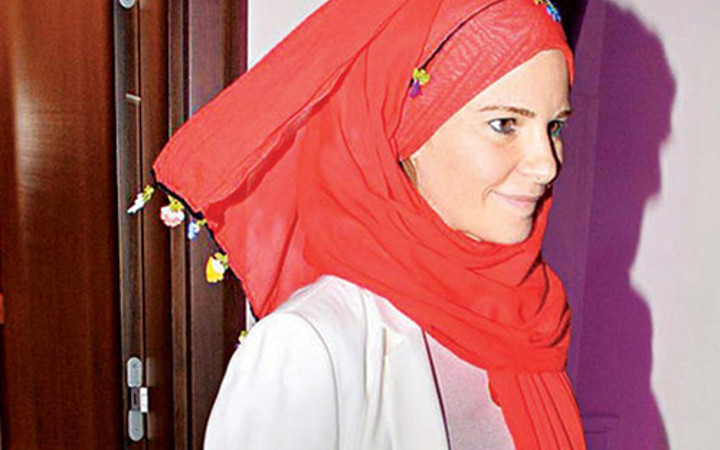 Burcu Çetinkaya doğum için gün sayıyor bebeğinin cinsiyeti...