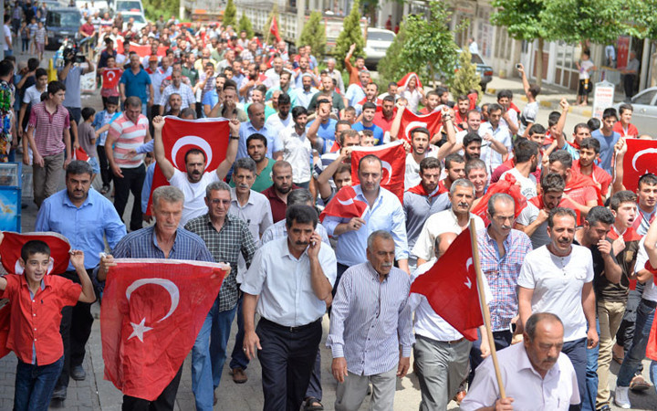 Bir ilçe ayaklandı! Haberi alan oraya koştu!