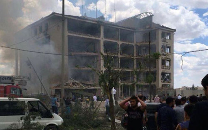 Midyat patlaması ilk fotoğraflar savaş alanı gibi!