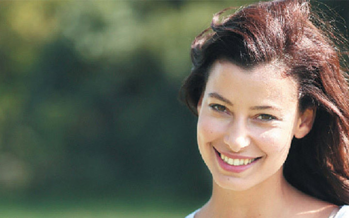 Sinan Akçıl'la aşk yaşıyor mu? İlk kez konuştu