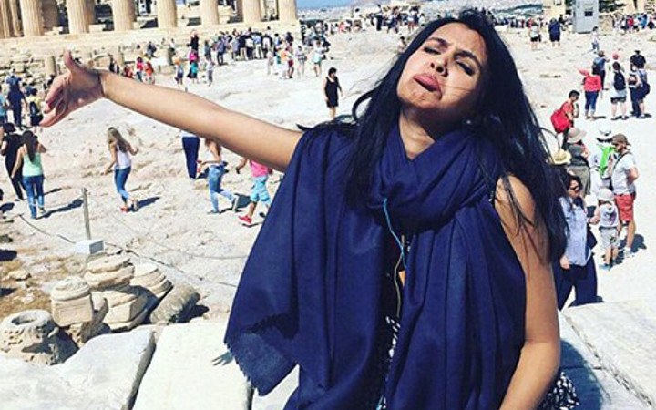 Balayına tek başına çıktı Pakistanlı geline bakın!