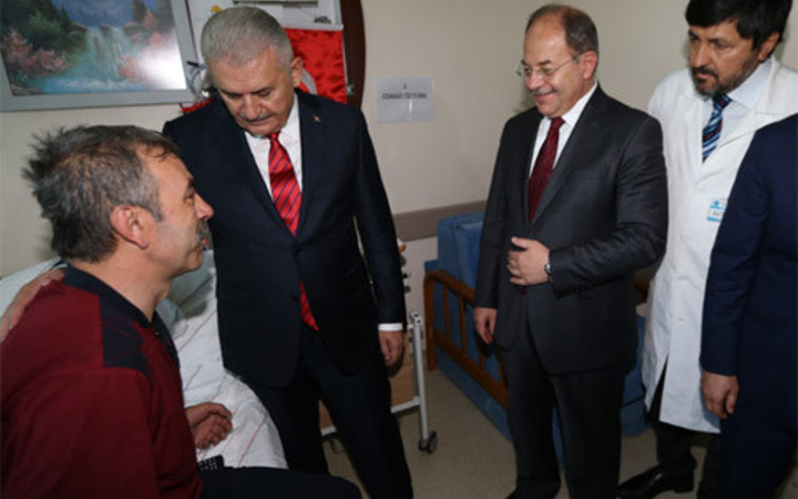 Yıldırım'dan şehit yakınlarını ziyaret