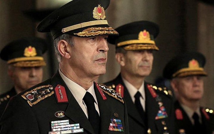 Komutanların esaret gecesi! Meğer neler olmuş