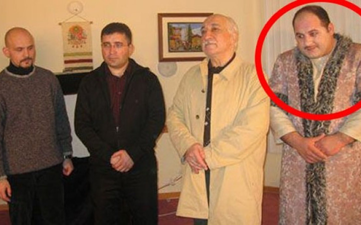 Herkes kim olduğunu merak ediyordu! Bakın kaftanlı FETÖ'cü kim çıktı