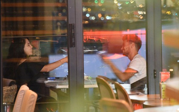 Rüzgar Erkoçlar'ın yeni sevgilisi bakın kim çıktı!