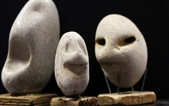 Hayatını taşlara adadı