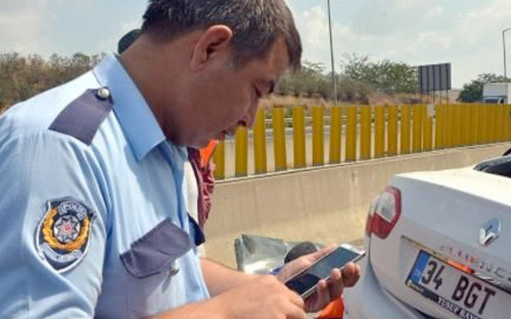 Adana'da polisin zor anları telefon uzun uzun çalınca