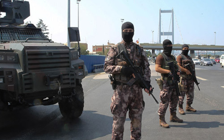 Özel Harekat timinin amiri anlattı : Müdürü vurmak için...