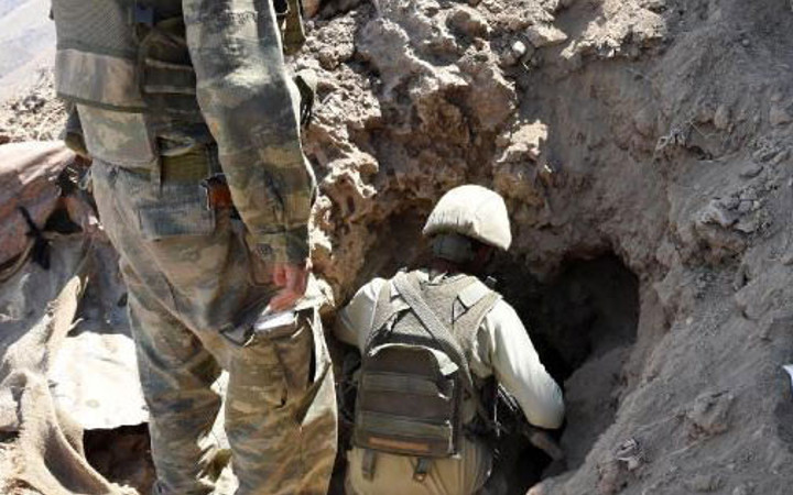 Sınır boylarında destan yazıyorlar