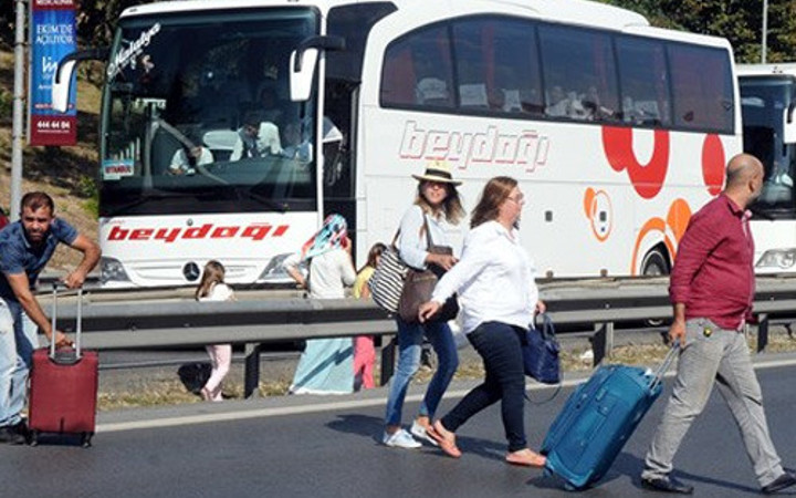 Bayram dönüşü trafiği çileden çıkardı