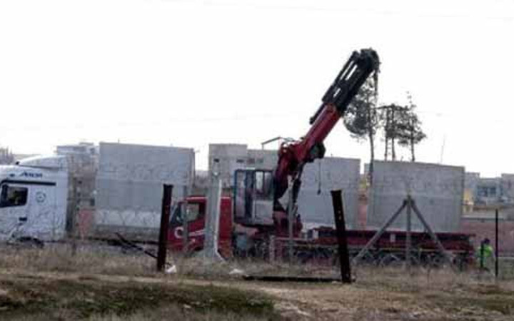 Türkiye Suriye sınırına duvar örülüyor! 