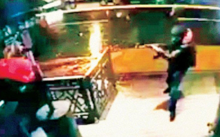 Reina saldırganının bacağındaki detaya dikkat!