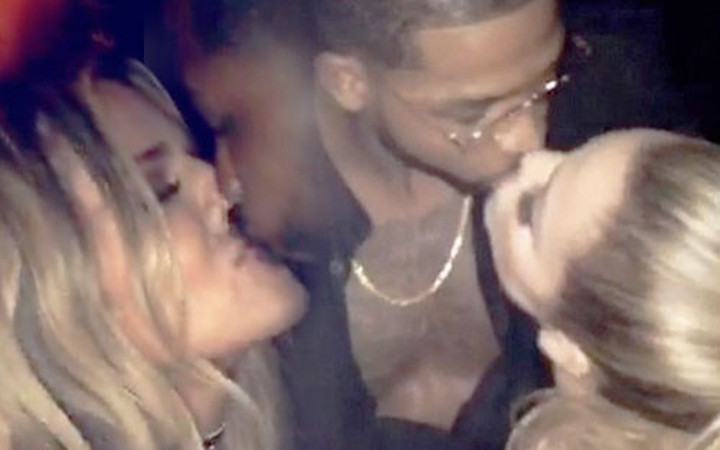 Kardashian yeni yıla böyle girdi sosyal medyayı yıktı!