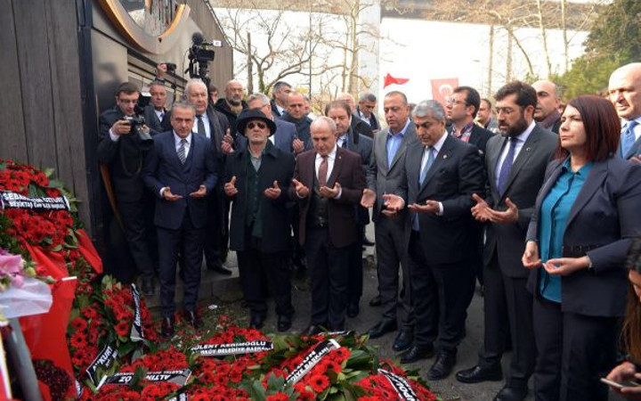 CHP'liler Reina'da dua edip özür diledi!