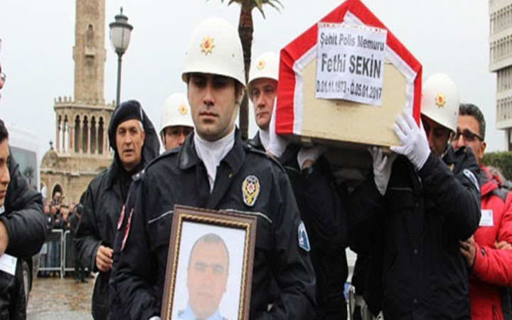 Şehit Fethi Sekin'in kız kardeşi cenazede böyle haykırdı