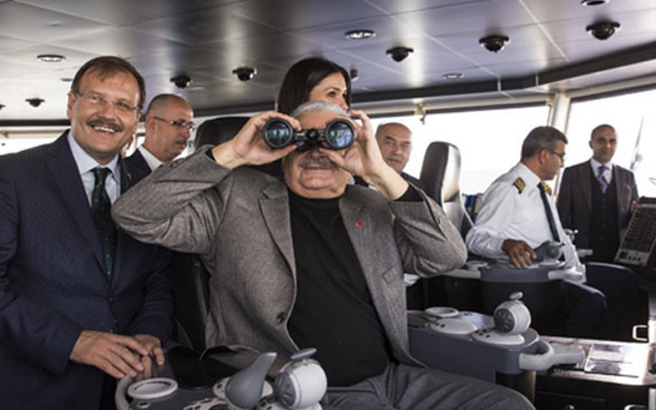 Başbakan Yıldırım, Yalova'dan İstanbul'a feribotla yolculuk yaptı