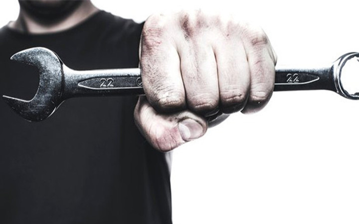 Cinsel organını yıldız anahtarına sıkıştırdı itfaiye seferber oldu