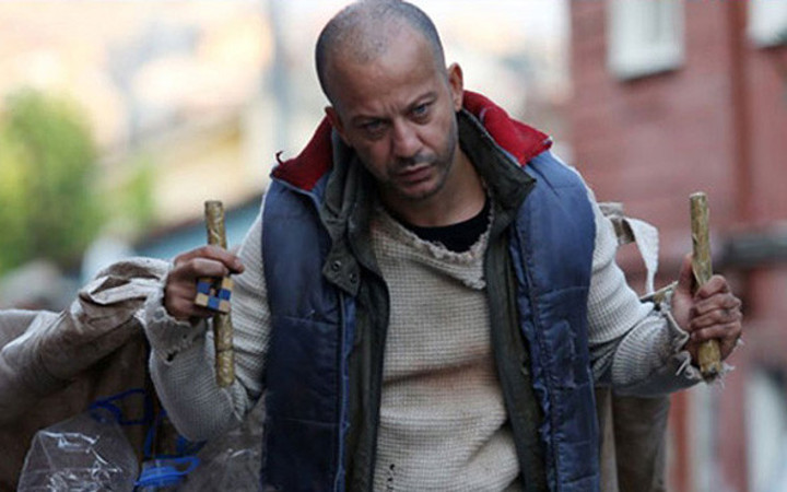 Rıza Kocaoğlu'na ne oldu öyle "Saçlarını kazıtıp..."