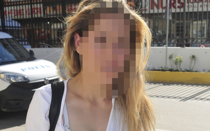 Eski eşi duruşma çıkışı saçını başını yoldu!