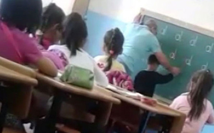 Tepki dinmiyor! 'D' yazamıyor diye defalarca...