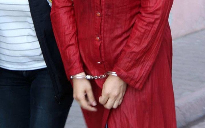 FETÖ'cü abla pes dedirtti! FETÖ için babamla...