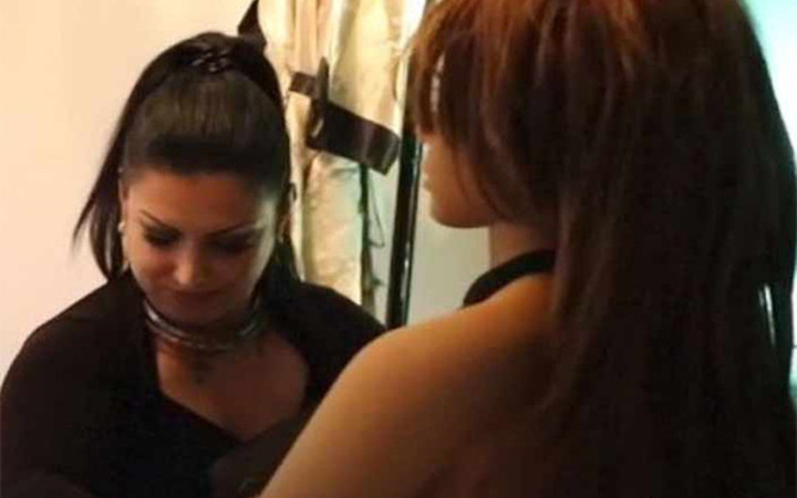 Böylesi ne görüldü ne duyuldu şişme bebekli randevu evi