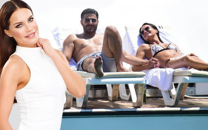 Ebru Şallı'yı topa tuttular "Şereften yoksun bir kadın..."