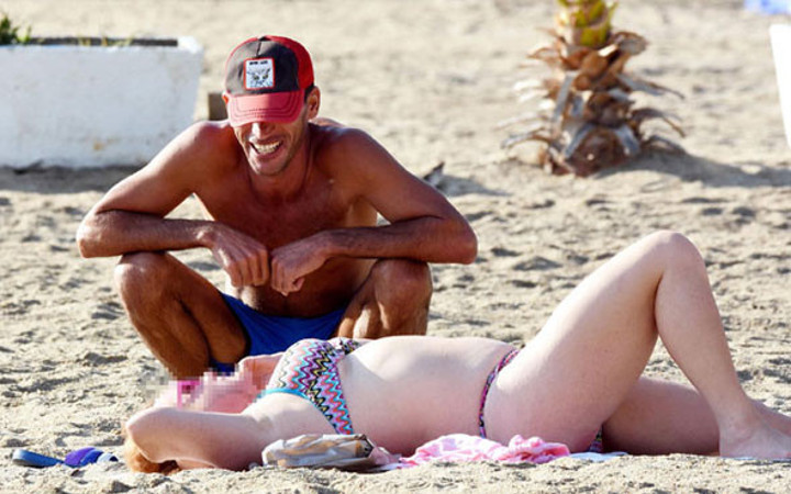 Bodrum plajlarında turistlere 'masaj' tacizi! Bıktırdılar!