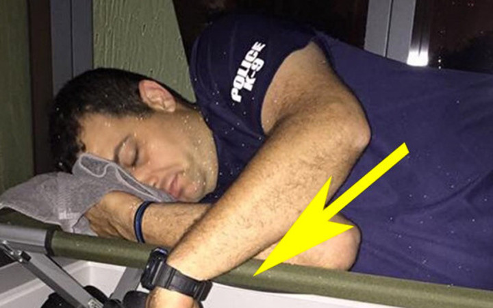 Polisin odasına gizlice girdiler gördükleri karşısında şoke oldular