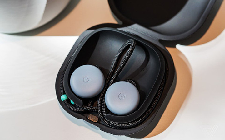 40 dilde tercüme yapan kulaklık satışa çıkıyor