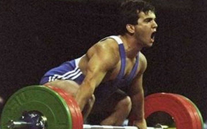 Naim Süleymanoğlu ölmeden önceki son haline bakın böyle görüntülenmişti