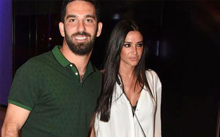 Aslıhan Doğan Arda Turan'ı altıncı kez affetti!