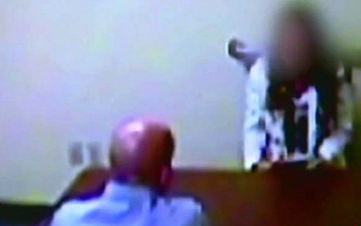 Ünlü doktora cinsel istismar suçundan 60 yıl hapis!