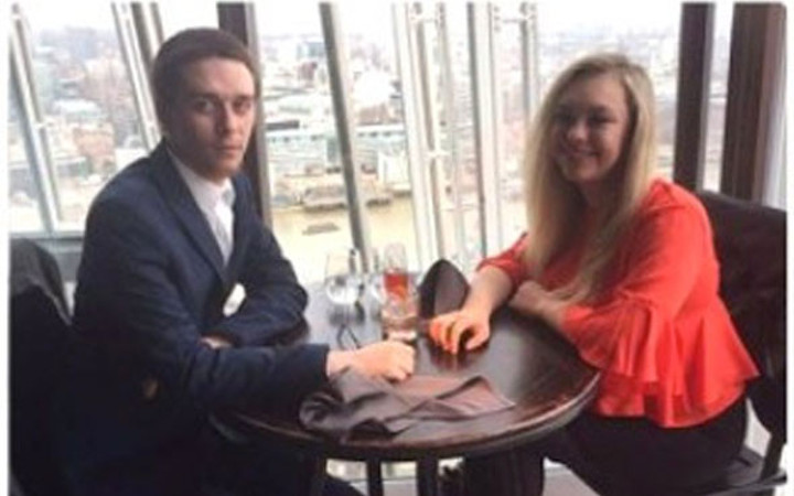 Tek istediği sevgilisiyle el ele tutuşmaktı olana bakın