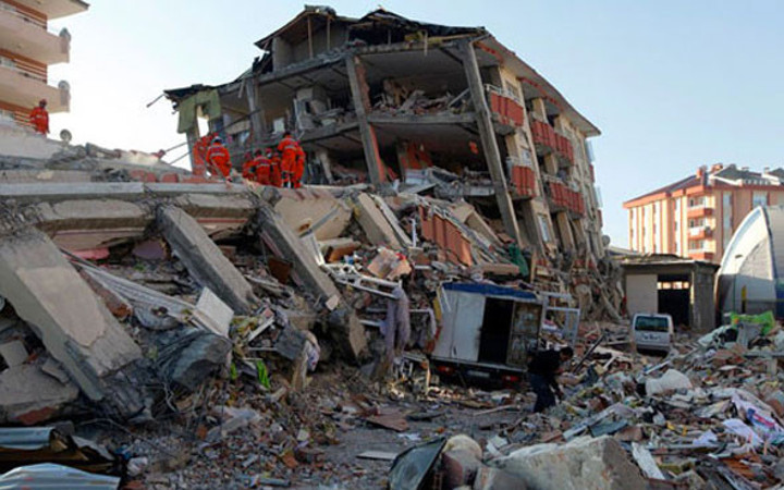 Deprem çantasında neler var nasıl yapılır?