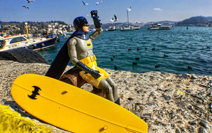 Tenten Büyükada’da, Batman İstanbul Boğazı’nda