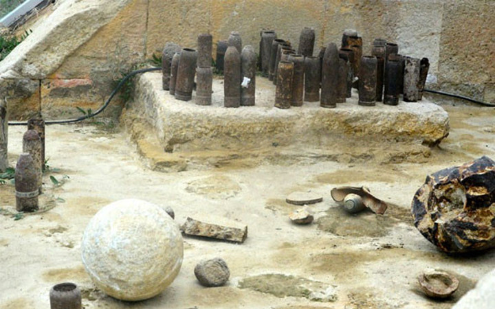 Bu da oldu 102 yıllık tarihi çaldılar!