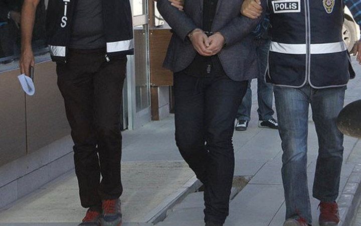 FETÖ operasyonu öğretmenler, memurlar gözaltında