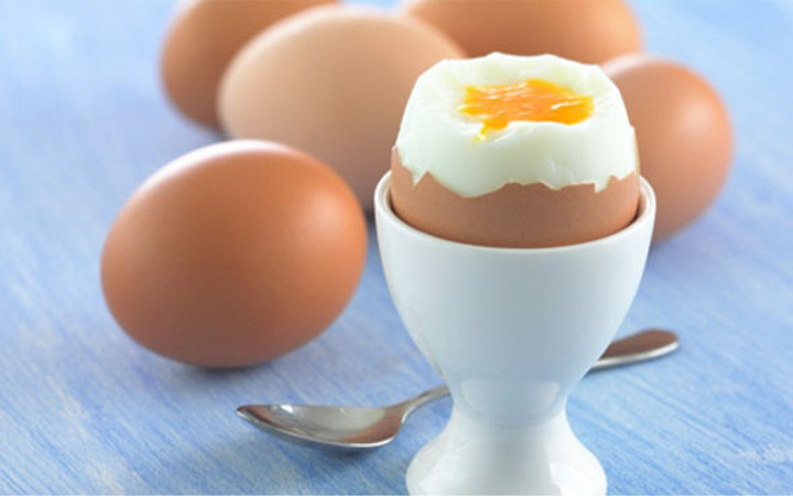 Günde bir yumurta bakın ne yapıyor! Sandığınız gibi değil