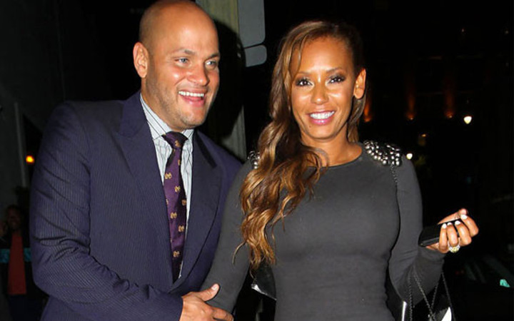 Ünlü şarkıcının boşanma nedenine bakın eşi dadıyı hamile bıraktı