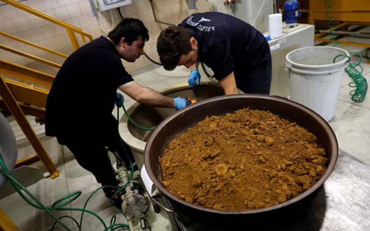 Reuters Çorum'dan paylaştı! Kazanın içinde servet var