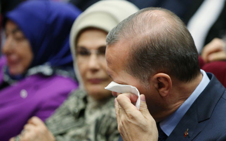 33 ay aradan sonra dönen Erdoğan gözyaşlarını tutamadı!