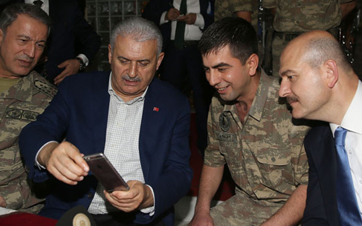 Başbakan Yıldırım'dan büyük sürpriz