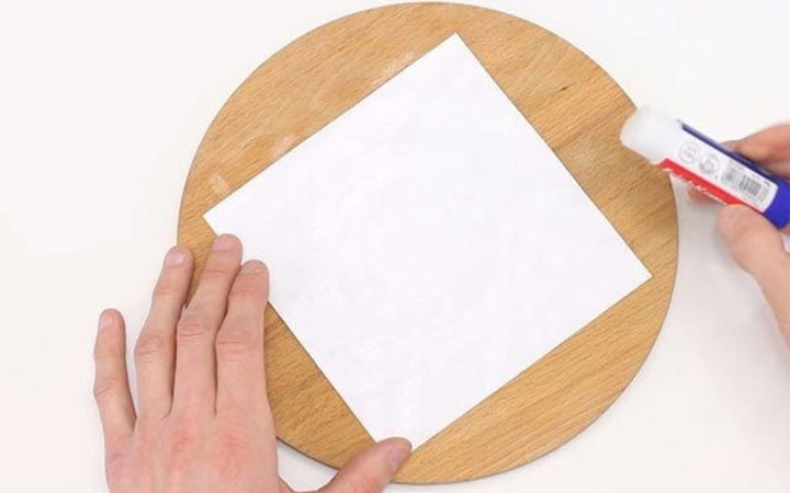 Kağıttan bıçak yaptı önüne gelen her şeyi kesti inanılmaz