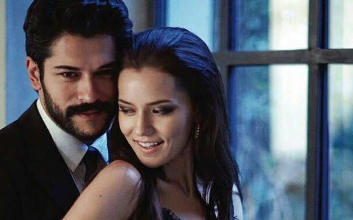 Fahriye Evcen Burak Özçivit'i çok özledi bakın ne yaptı